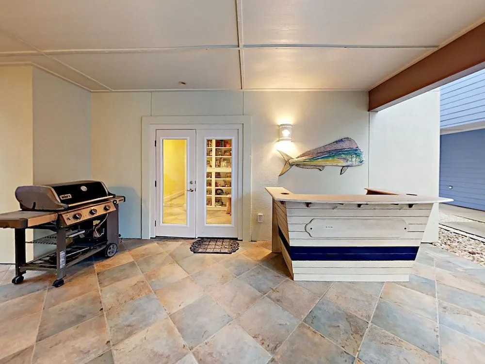 Banyan Beach House - Three Bedroom House