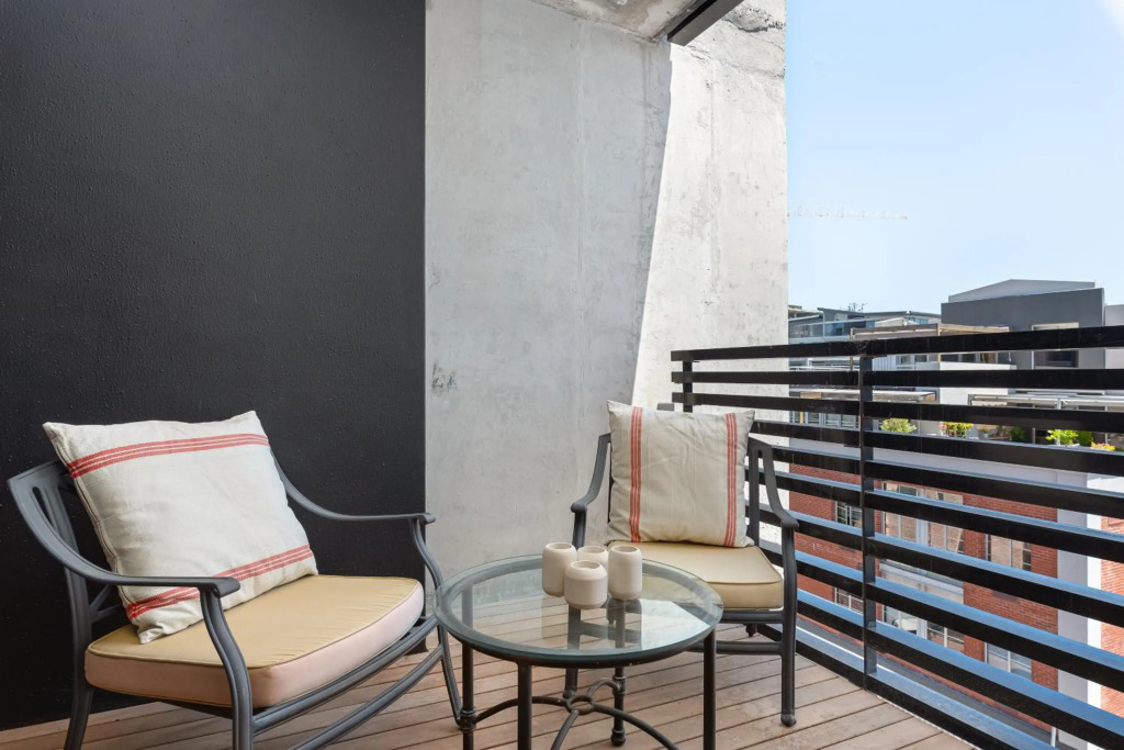 The Signature Apartments