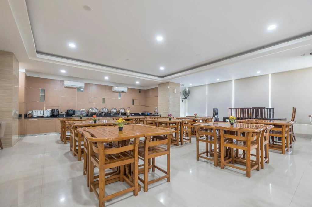 OYO 1114 Hotel Denpasar Makassar