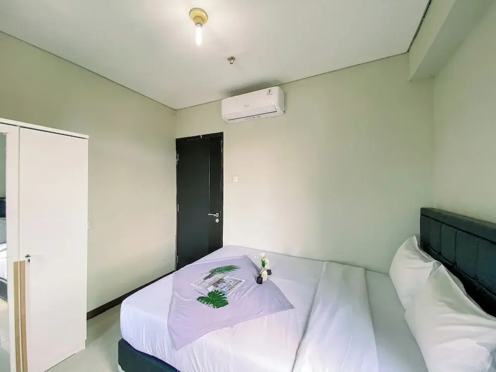 Good Designed and Homey 3BR Nifarro Park Apartment