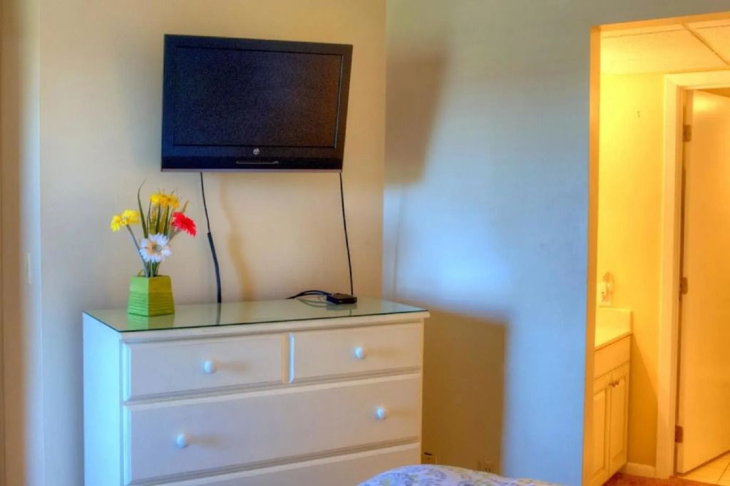 205 Edgewater Beach Resort