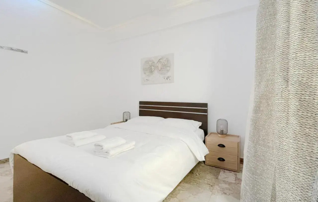 Filis Sunny 80sqm apt in Viktoria