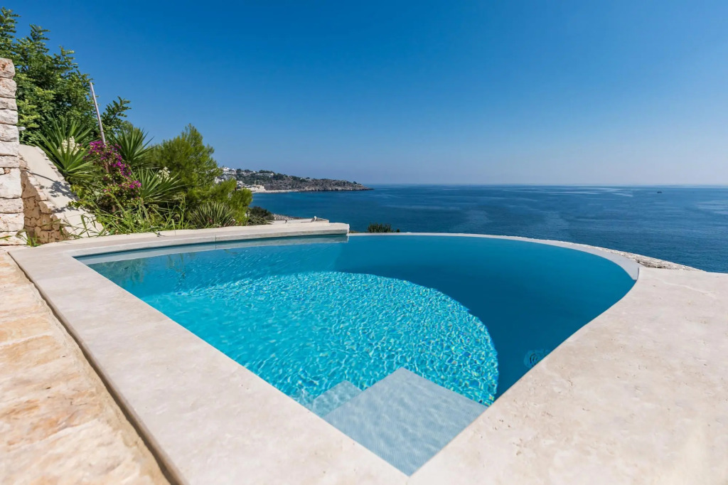 Villa Infinity in diso