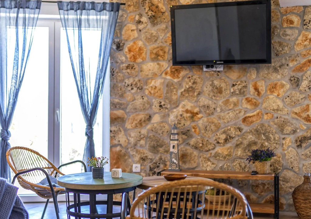 Heritage in Mirca with 2 bedrooms and 1 bathrooms