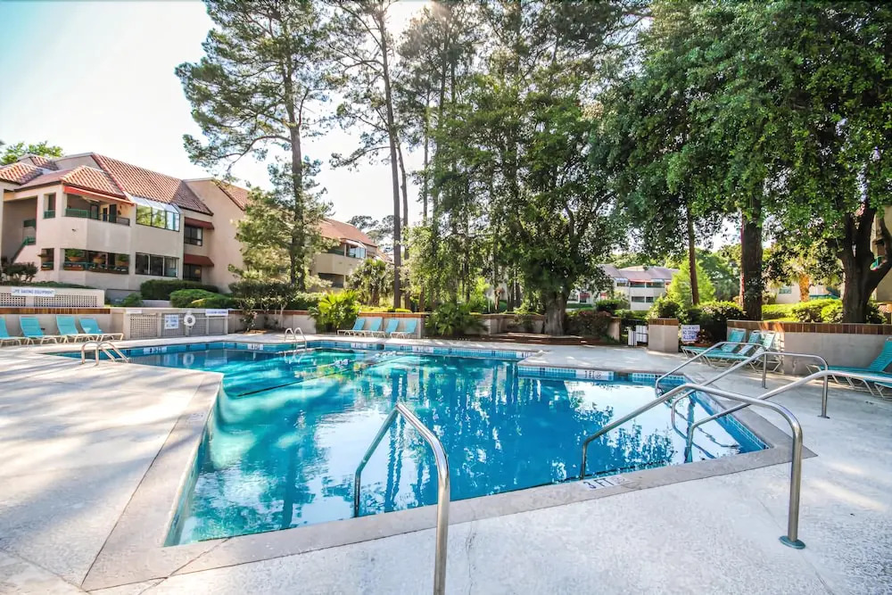 Anchorage 7472, 3 Bedrooms, Sleeps 8, Heated Community Pool, Penthouse