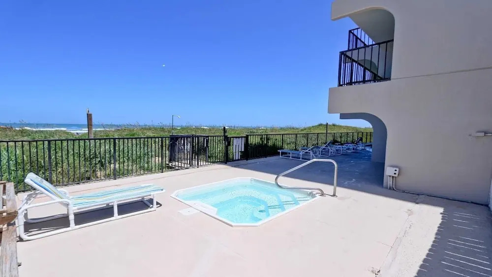 Florence I 305 Minium 1 Bedroom Condo by RedAwning