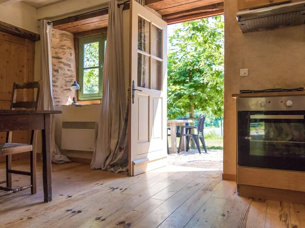 Romantic stay in a medieval castle with pool and restaurant among others