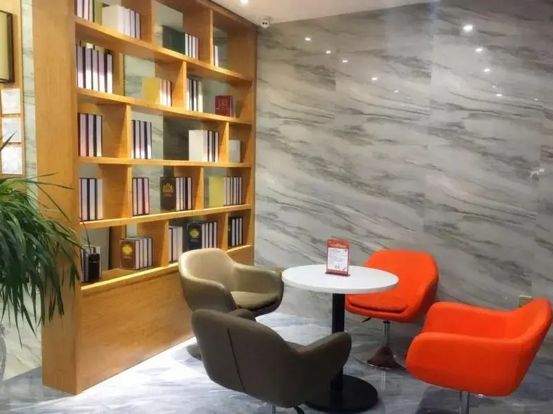 GreenTree Inn YingTan Xinjiang New District Municipal Government Yizhong Hotel