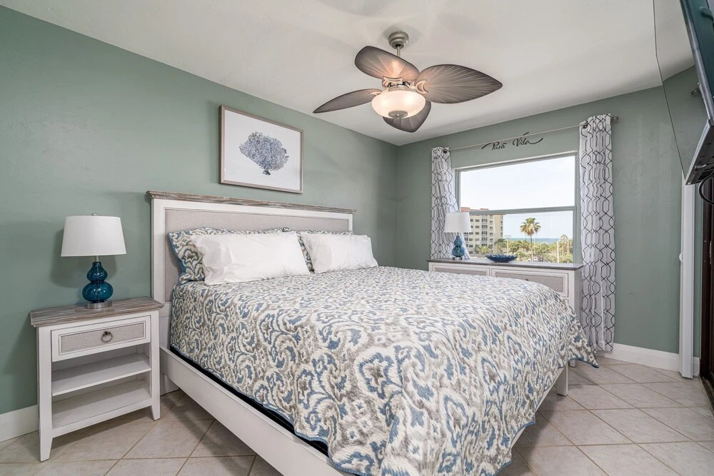 Estero Cove 132 - Beautifully Updated!! 2 Bedroom Condo by RedAwning