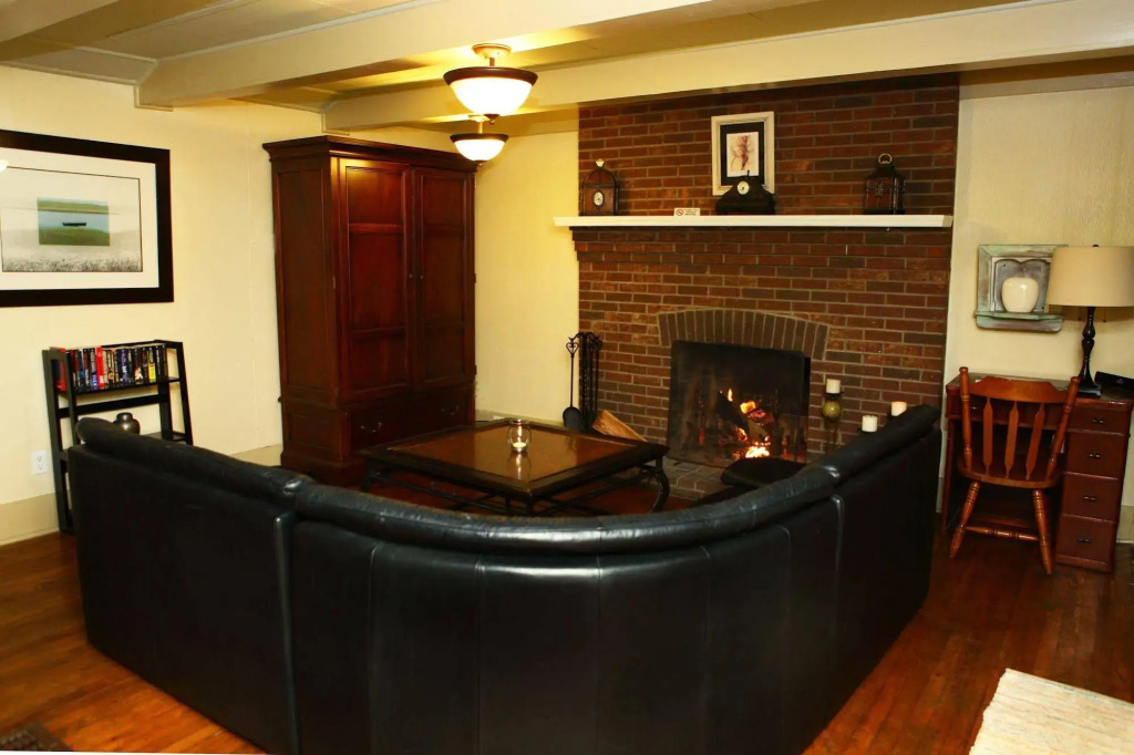 The Pines Cottages