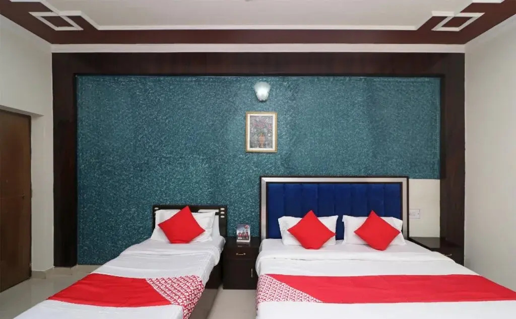 Capital O 9905 Hotel Doon Star