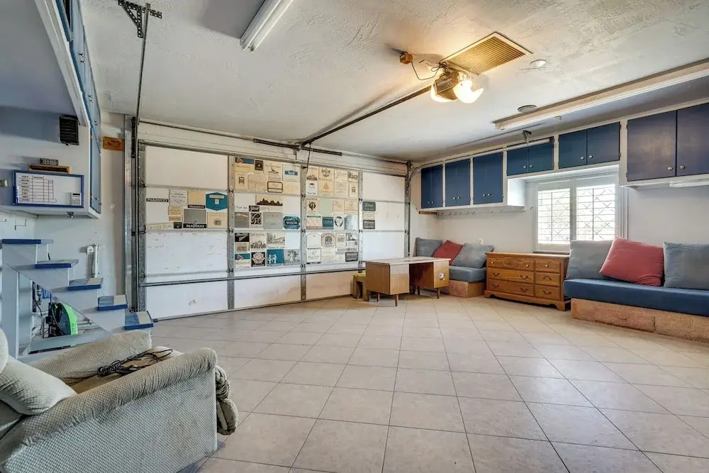 Lake Havasu Home w/ Rooftop Deck ~ 1 Mi to Beach!