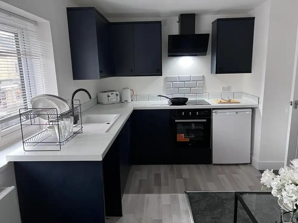 2 Bed Apartment Sleeps 3 -smart Tv -private Garden