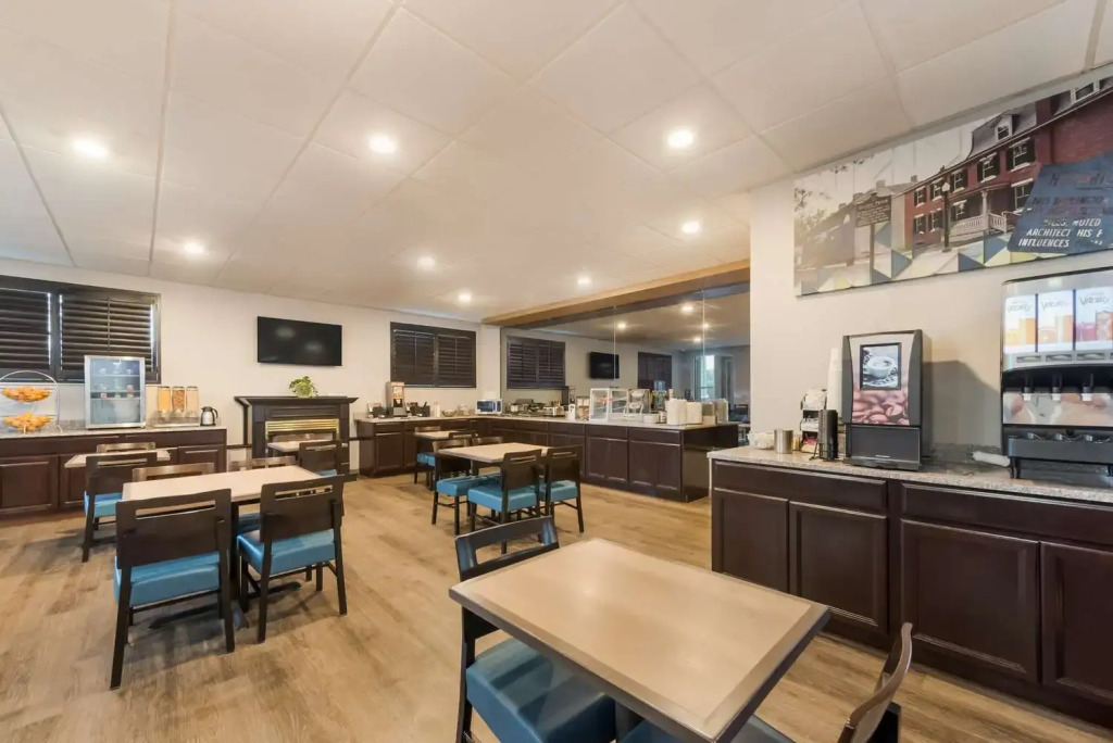 Holiday Inn Express & Suites Burlington - Mount Holly by IHG
