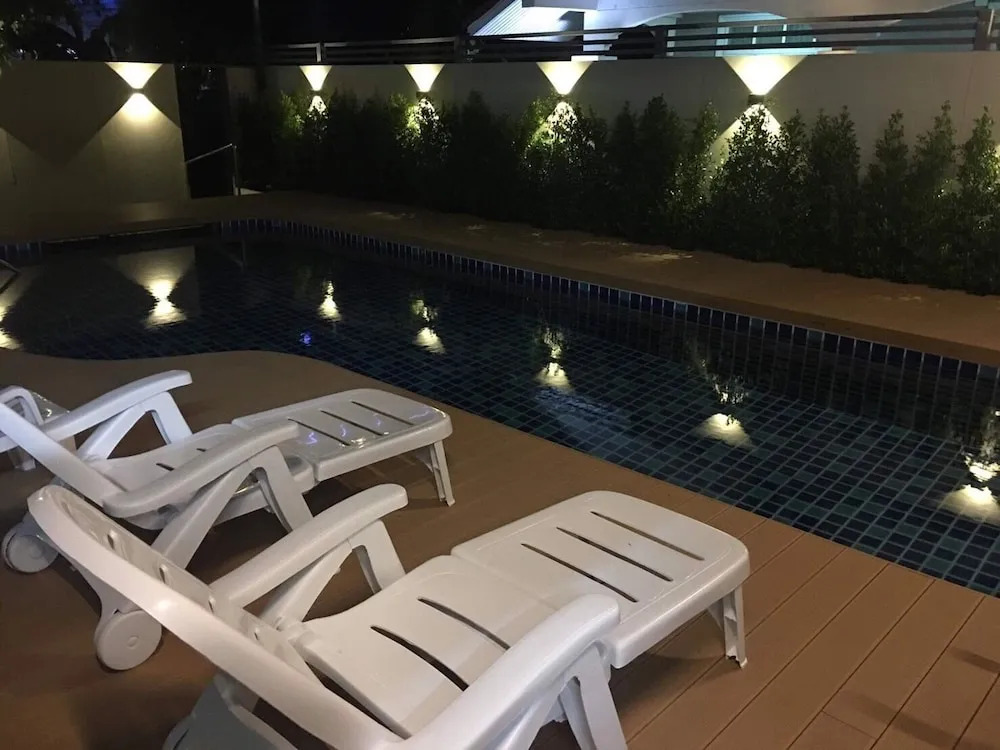 Ingnaam Hotel