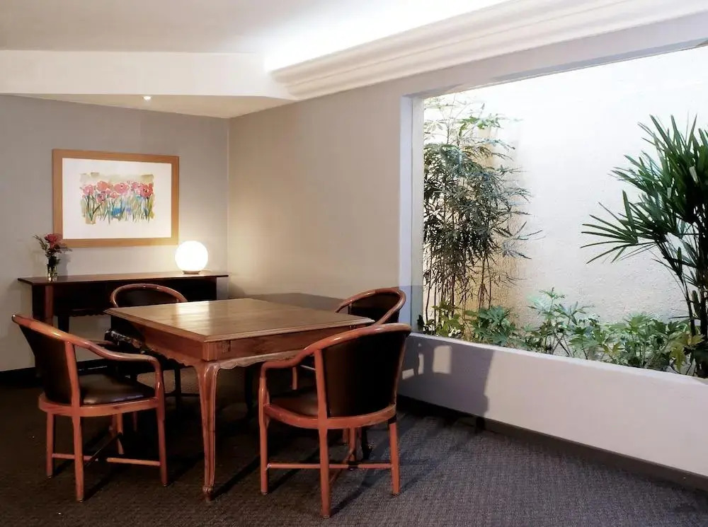 Duque Center Hotel