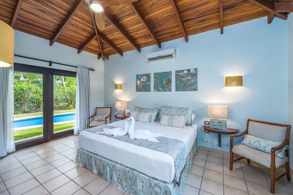 Tropical Retreat - Private Pool, Steps To Beach 2 Bedroom Villa by RedAwning
