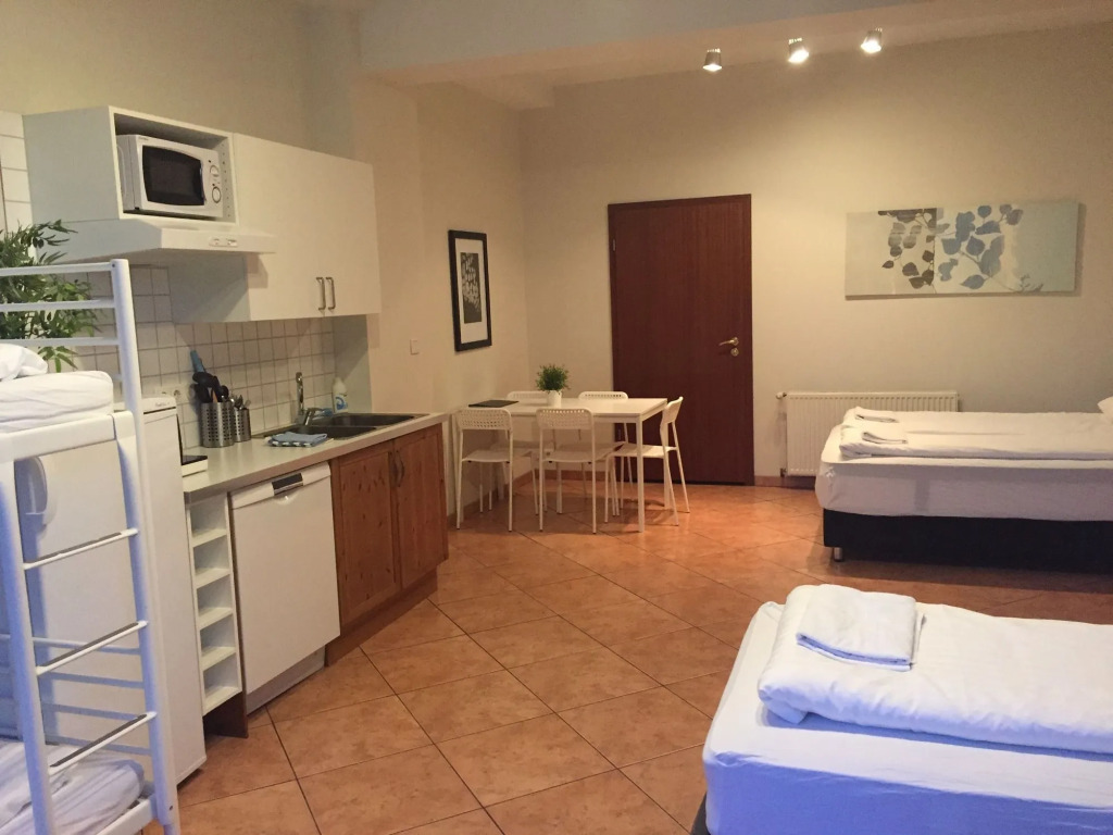 Atlantic Apartments and Rooms