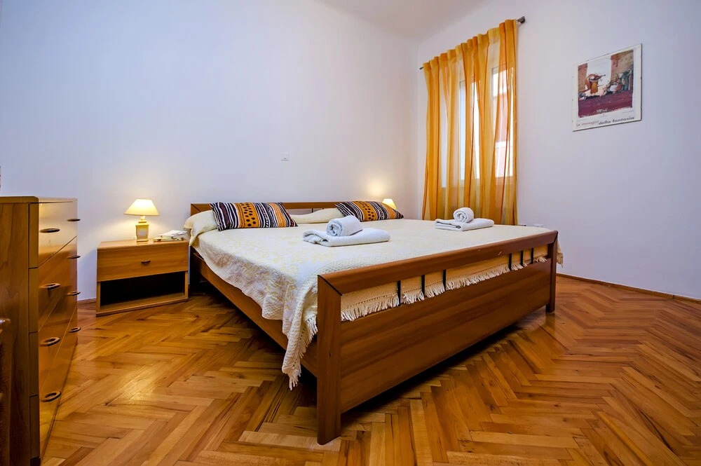 RM Apartments