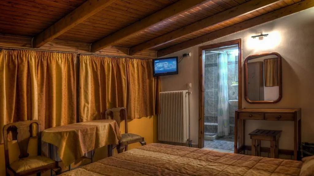 Charoula Rooms