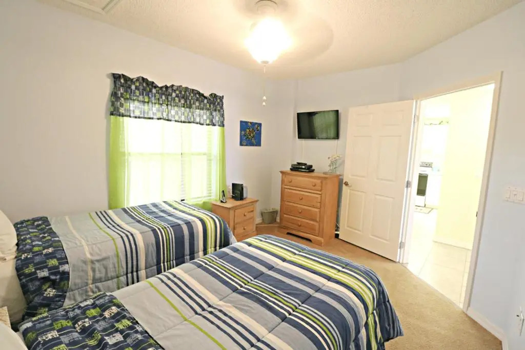 Ocean Village Club F34