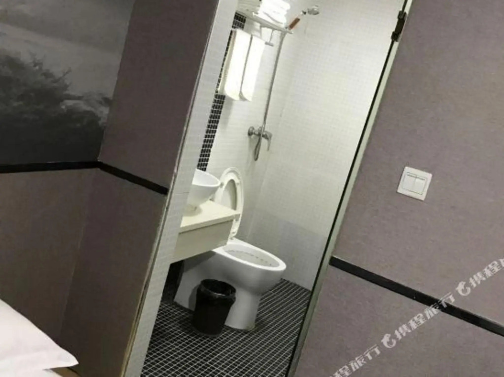 Shujun Hostel
