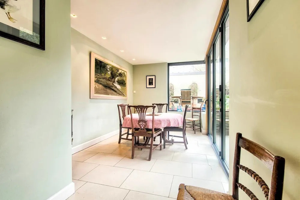 Historic City Centre Georgian Townhouse Free Parking And Garden