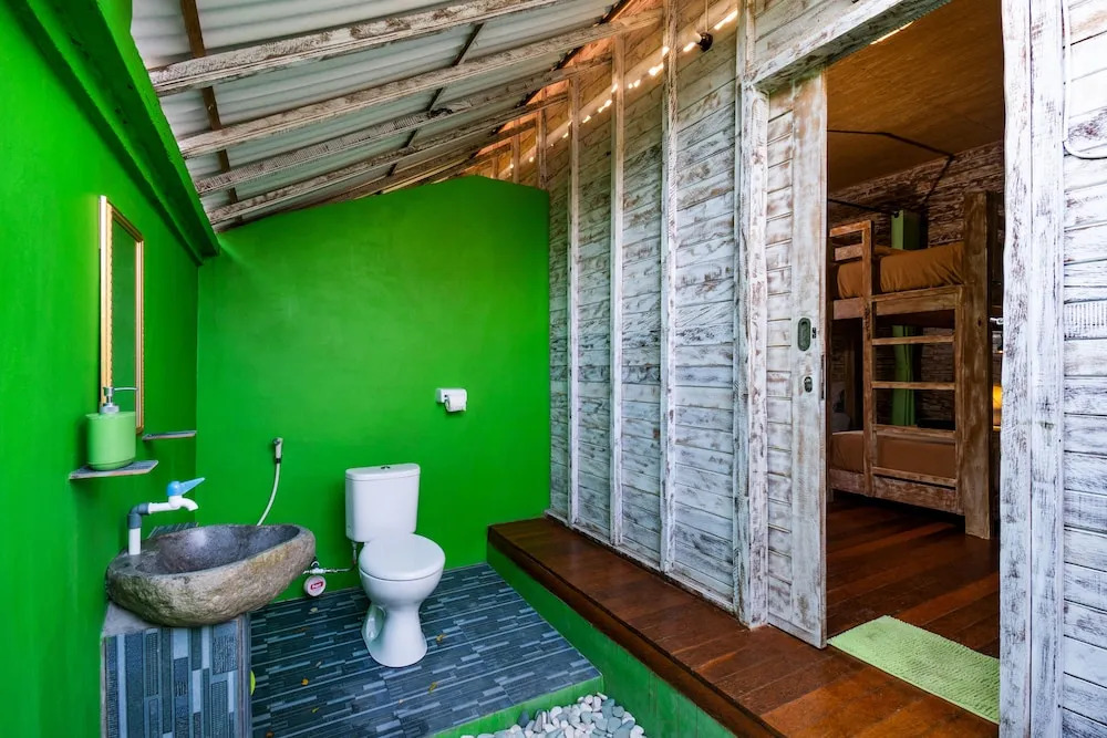 The Green Groves Hostel