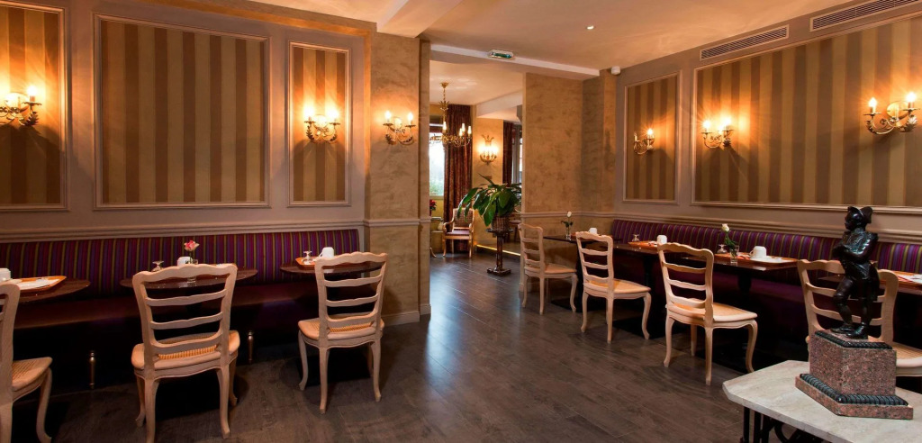 Hotel de LEmpereur by Malone
