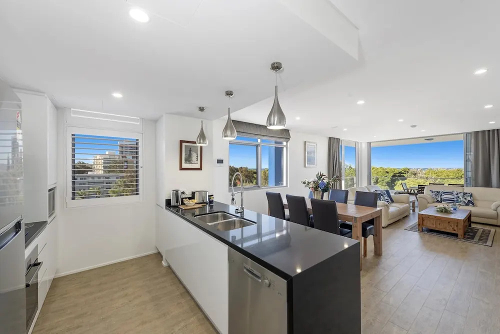 Iroise Beachside Apartment