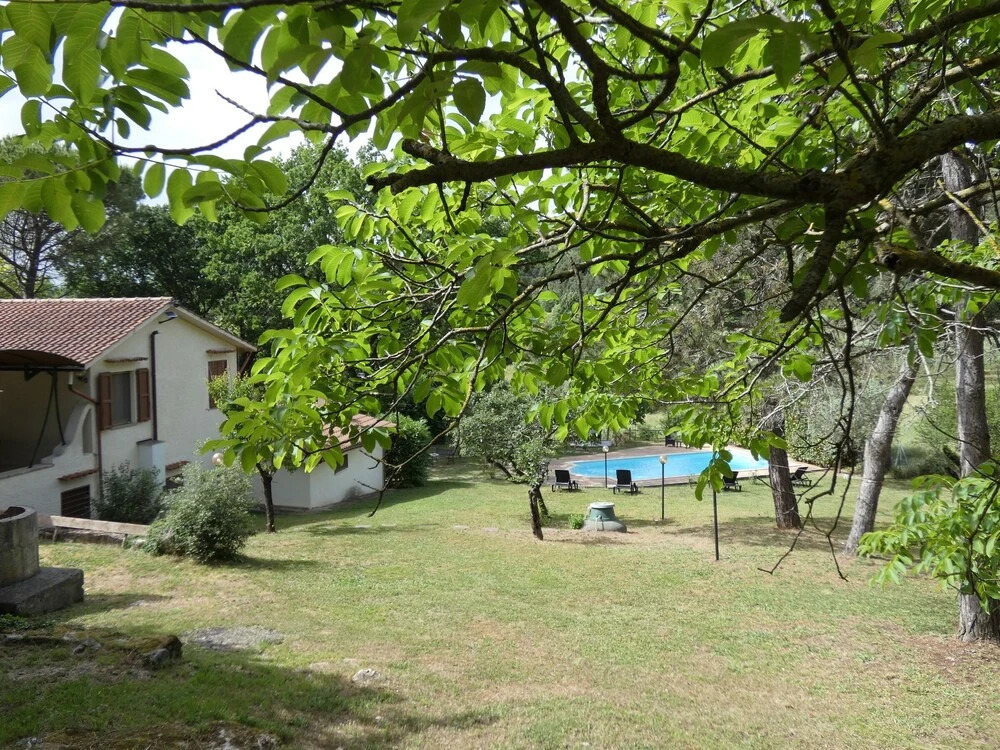 Scappo In Umbria, La Escondida