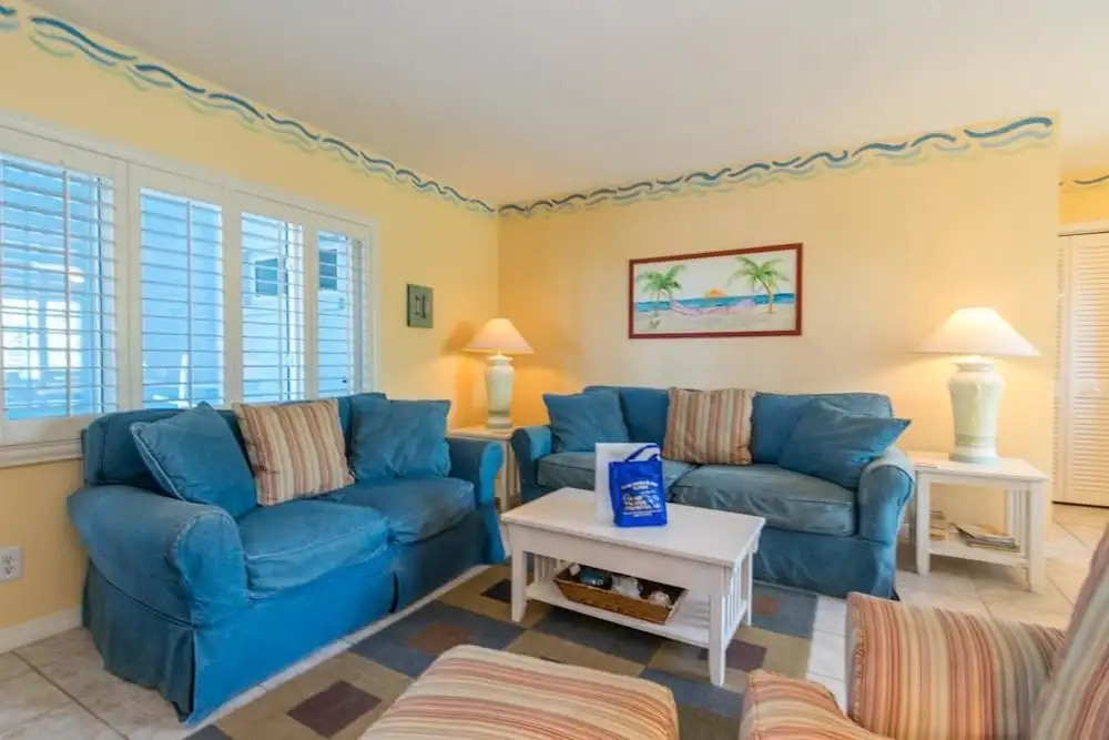 AM Beach Place Unit 5