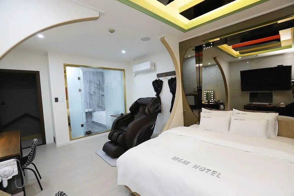HOTEL ViA