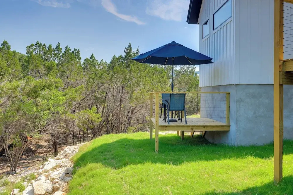 Cozy Canyon Lake Studio w/ Forest & Creek Views!