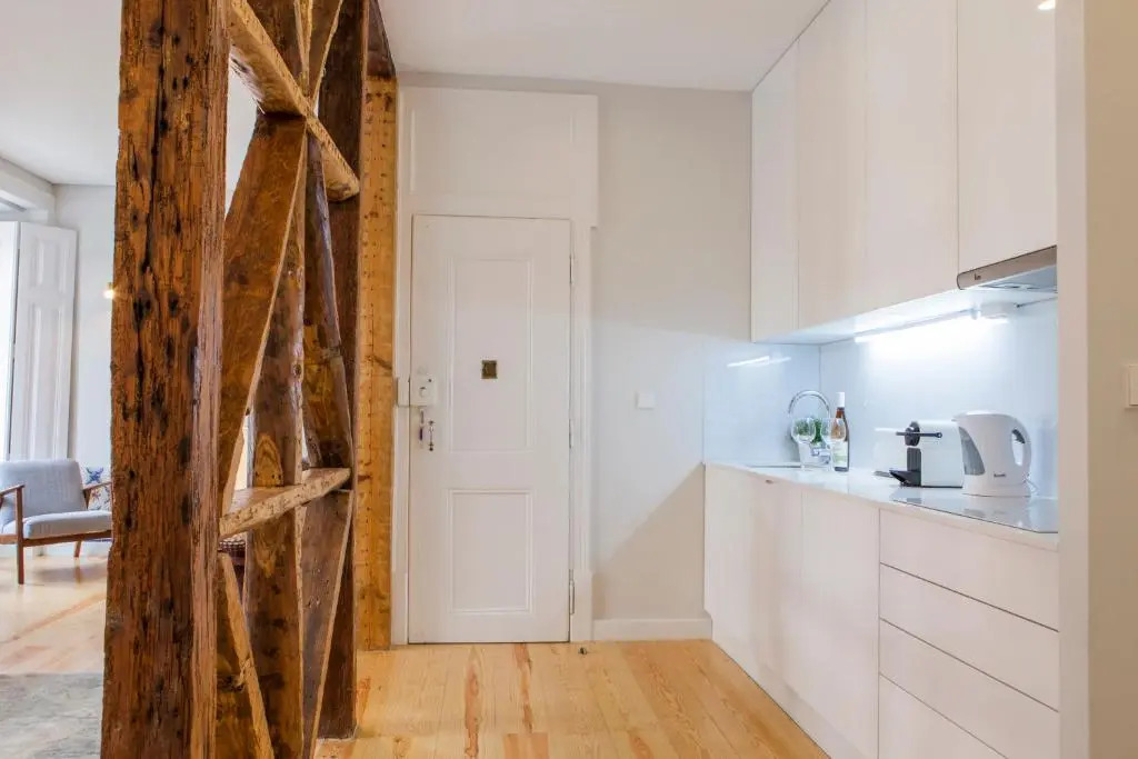 Alfama St George Castle District Fabulous 3 Bedrooms 2 Bathrooms AC Balcony 1st floor Apartment 19th Century Building