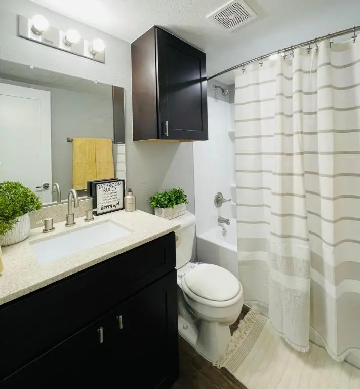 OU-2 bed 2 bath apartment close to OU