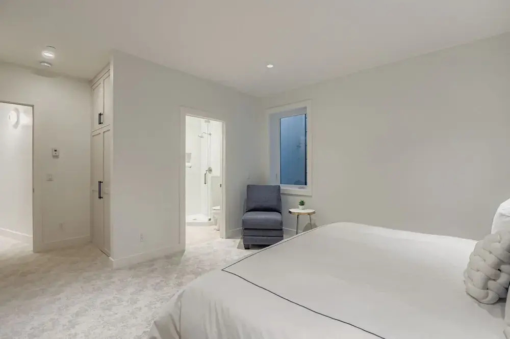 Old Town Luxe Retreat-walk To Main. Hottub-casita 173 4 Bedroom Home