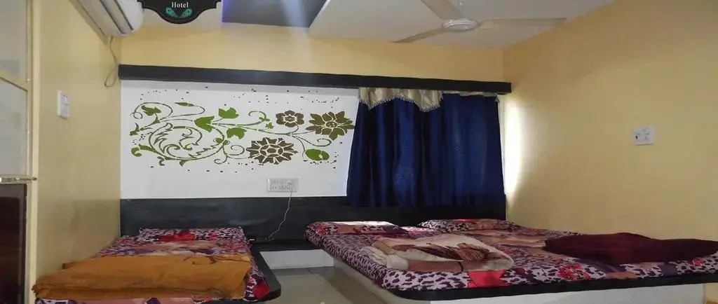 Hotel Shri Radhe Krishna