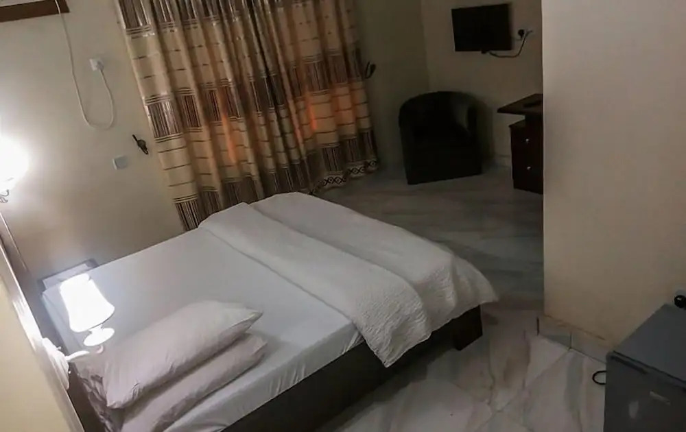 Carabana Hotel & Suites