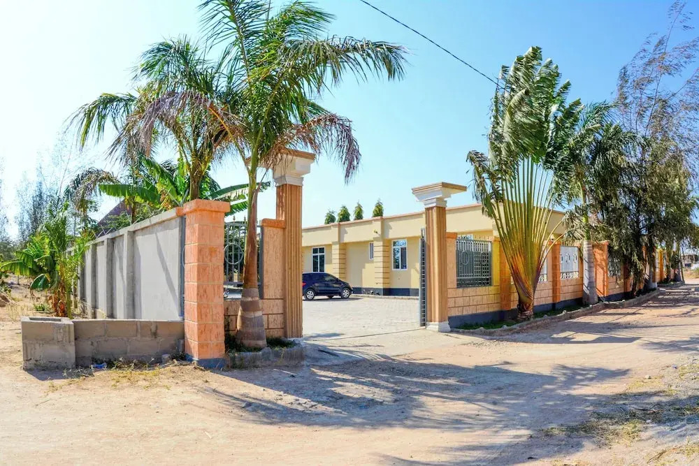 BEZINDA LODGE