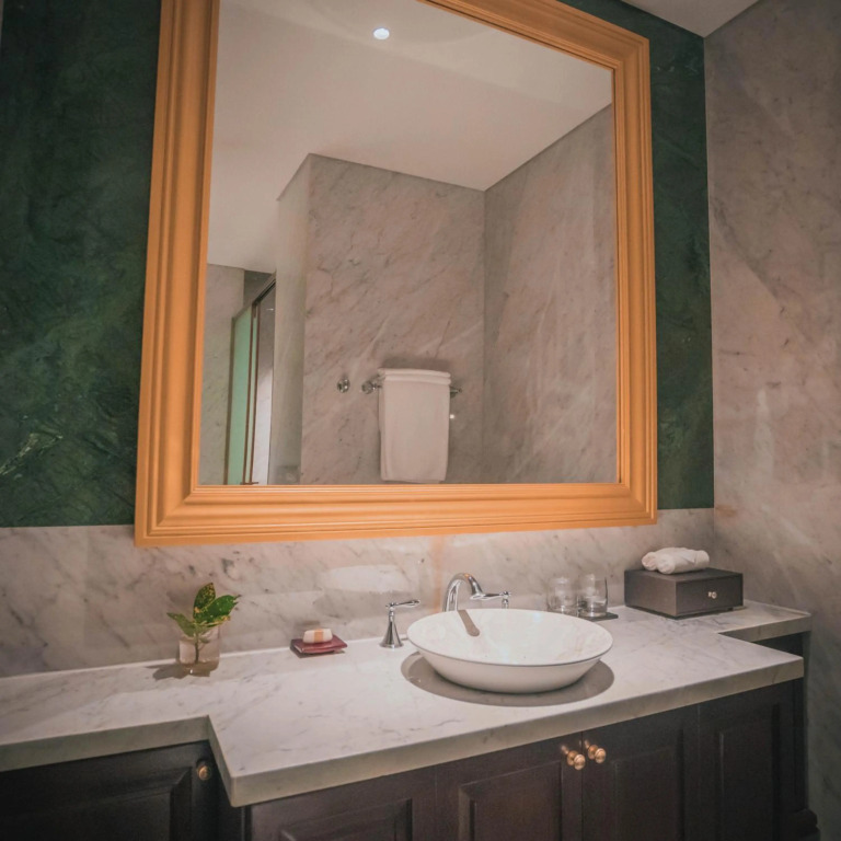 Regal House Hoang Van