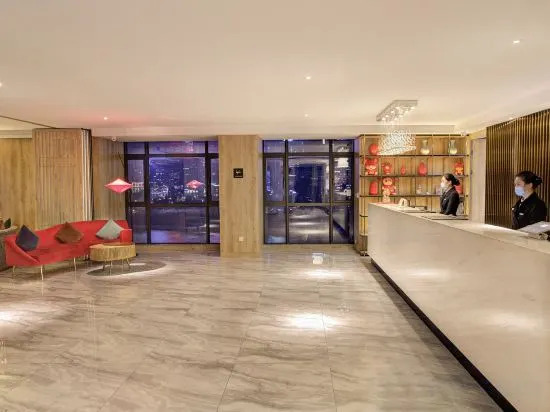 Homeplus Holiday Hotel (Chongqing Hongyadong)