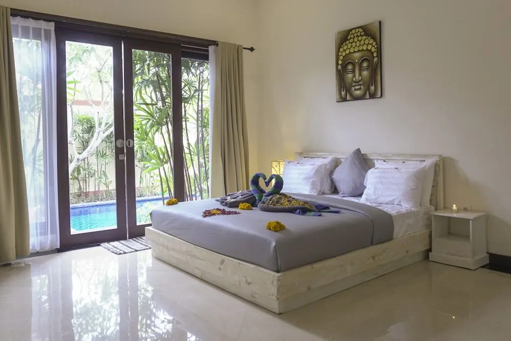 LaLeBay Villa Seminyak