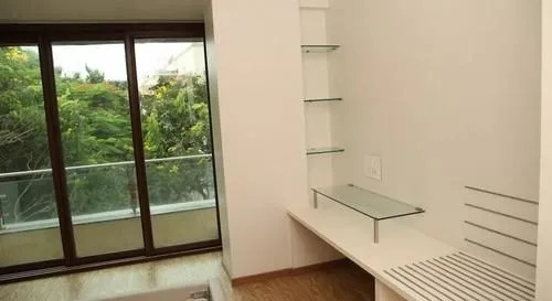 Laurent & Benon Suites - Santacruz East