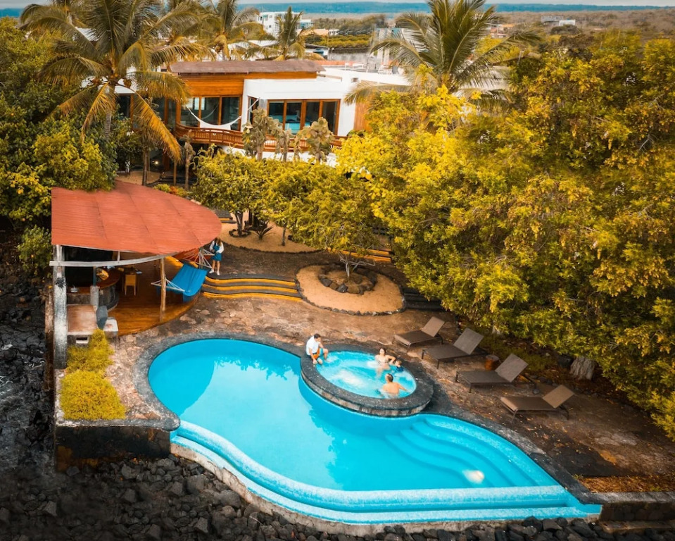 Villa Escalesia Galápagos Waterfront Hotel