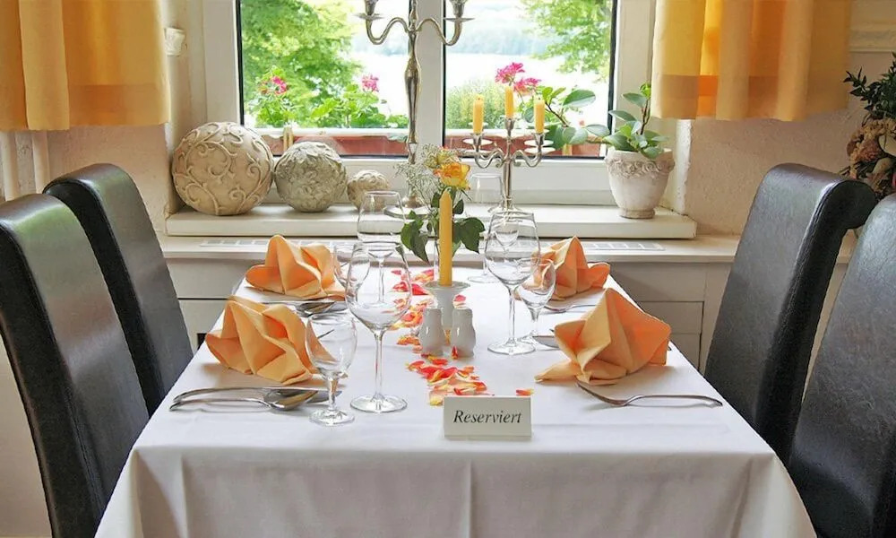 Strandhotel Buckow Resort & SPA gut-Hotels SEE