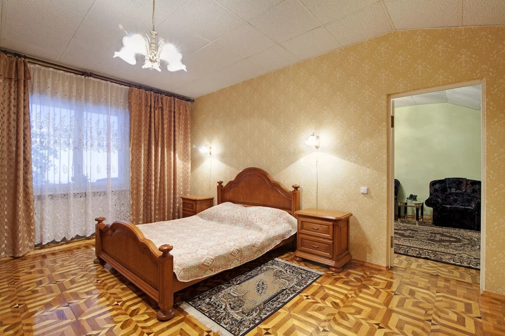 Отель Дворянский