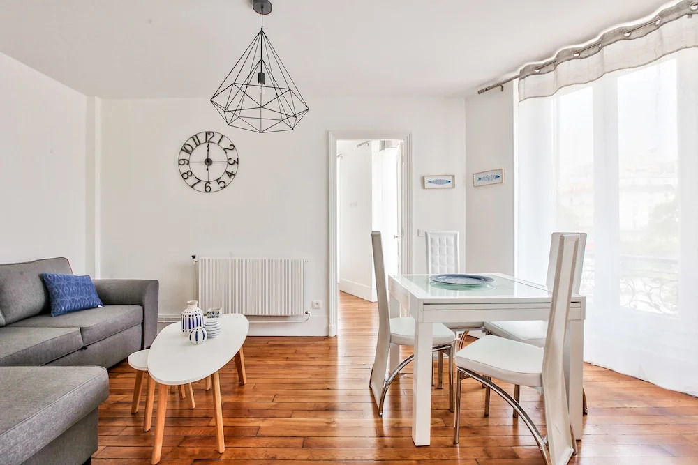 49 Pretty Flat In Menilmontant