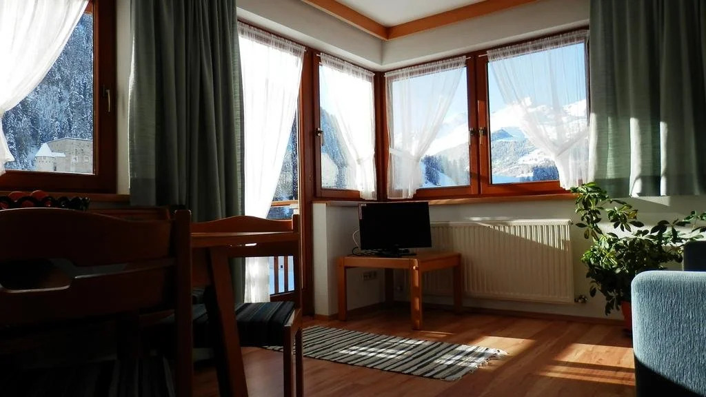 Collina Hotel Garni