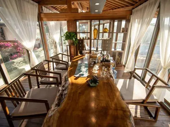 Rulai Yunshui Inn